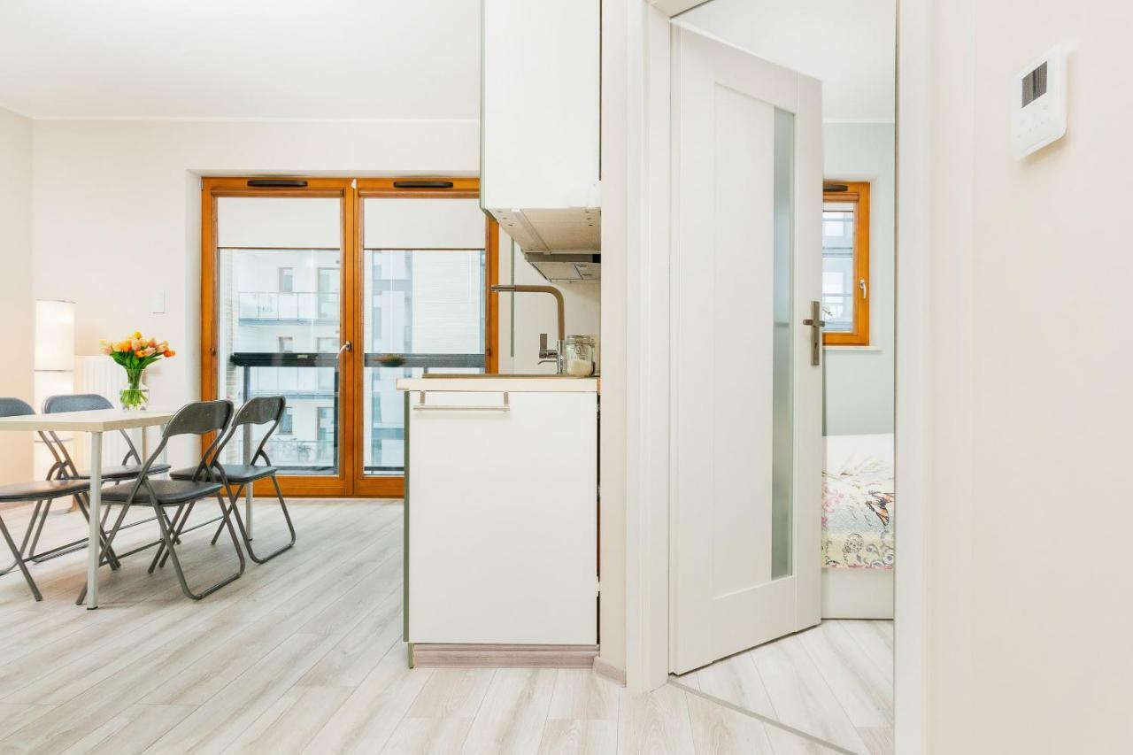 Apartments Zajezdnia Wrzeszcz Gdansk Grudziadzka By Noclegi Renters Eksteriør bilde